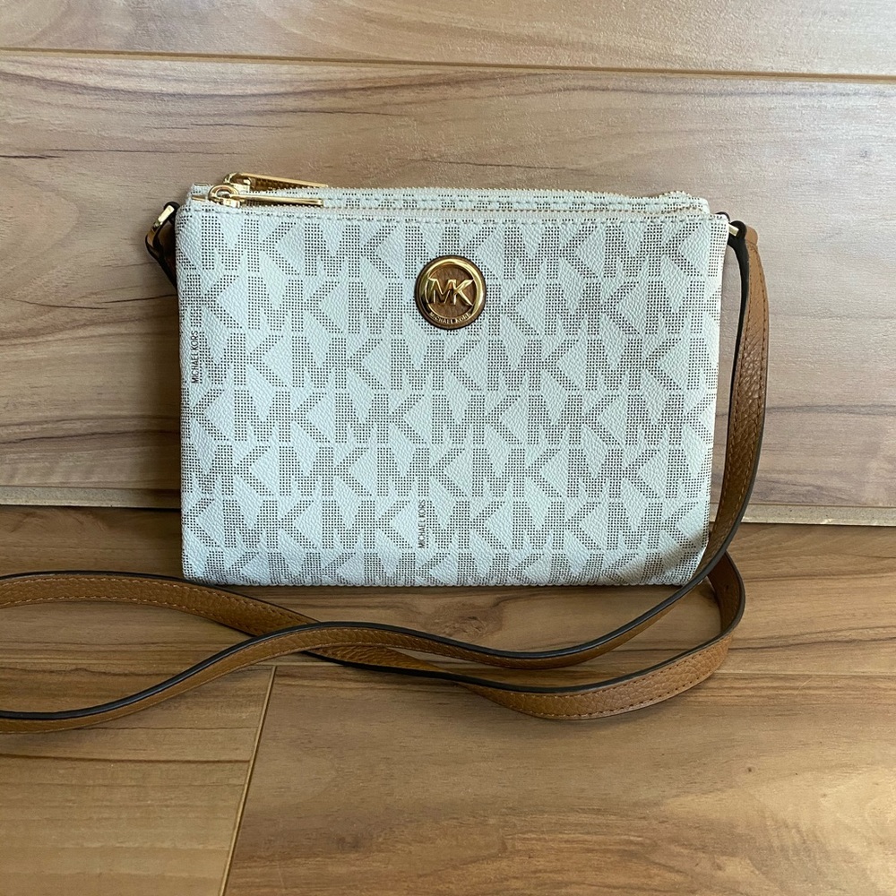 Michael Kors Crossbody